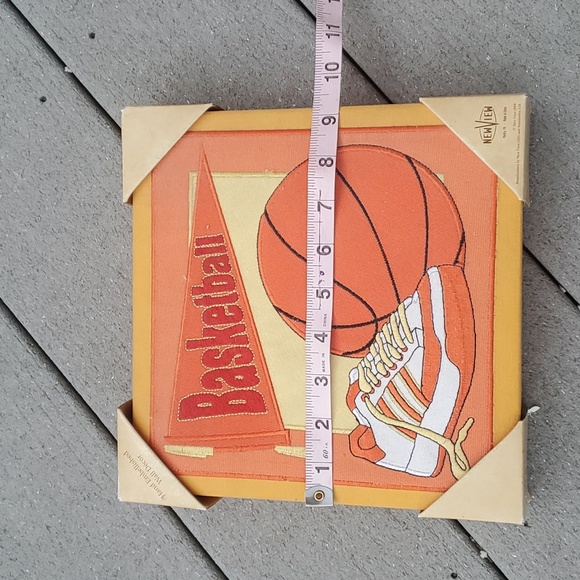 NWT New View Fabric Basketball Hand Embellished 9x9 Picture - Picture 7 of 8